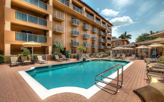 Inn of Naples, Tapestry Collection by Hilton