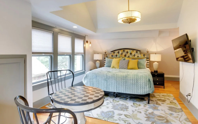 Renovated Lubbock Home - Walk to Texas Tech!