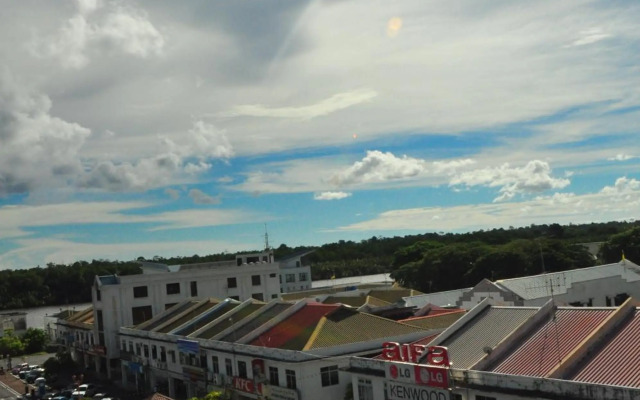 Tat Place Hotel