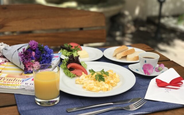 Czarna Kawka Apartments