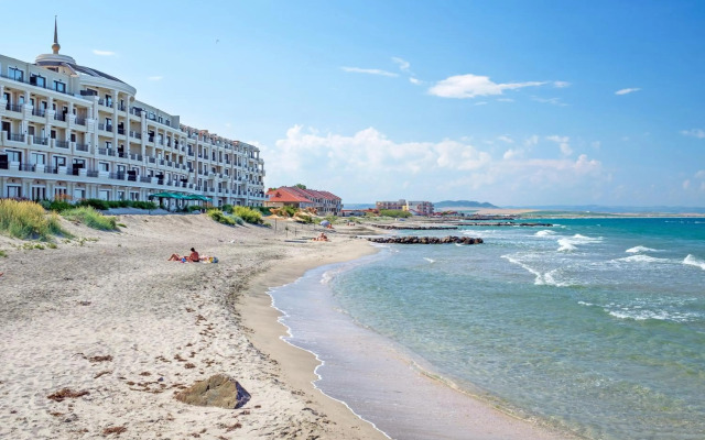 Gardenia Beach Palace Aparthotel