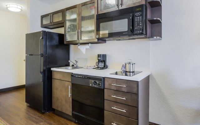 Candlewood Suites Virginia Beach Town Center by IHG