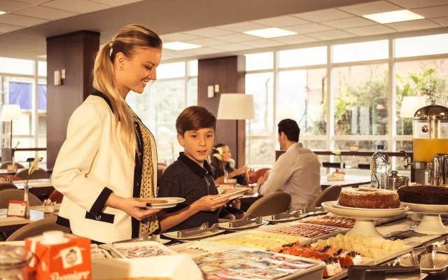 Hotel 10 Aparecida de Goiania