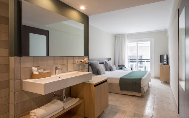 AQUA Hotel Bertran Park
