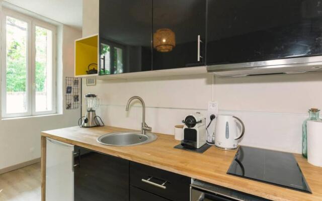 Mini maison studio Ancienne Rénovée +Parking