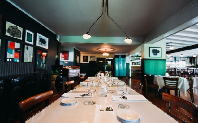 Rainbow Mountain Resort