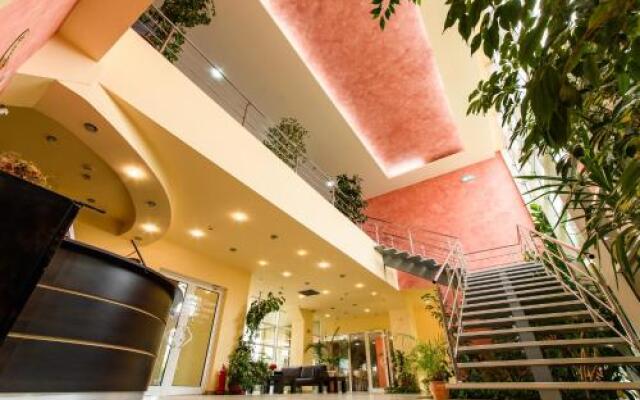 Hotel Torontal