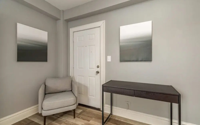 Cozy CWE Apts near BJC by Zencity