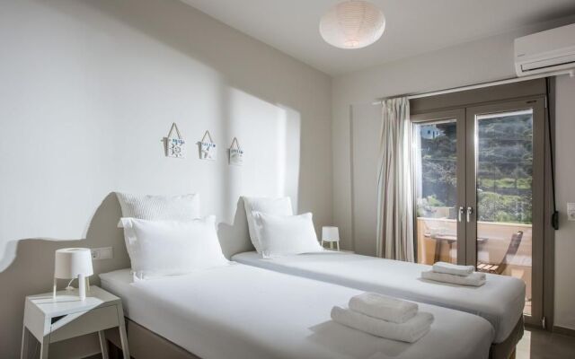 Caravel Apartments Stalis