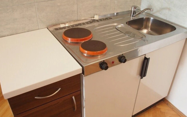 Ivica - 100m From the Beach - SA3 Narancasti