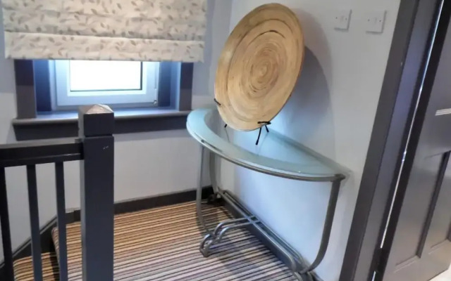 Burnbank House - Hamilton