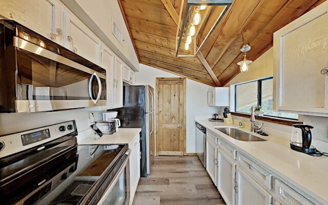 1013cove 3 Bedroom Home