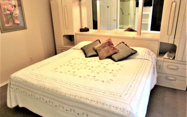 Victoria Palms Inn & Suites