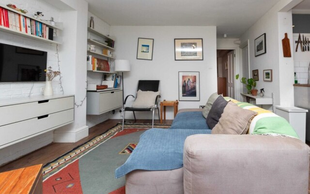 Rustic Modern 1BD Flat W/garden Stoke Newington!