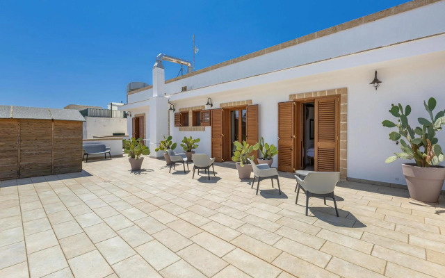 Hotel Roma by BarbarHouse