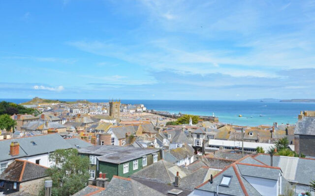 Holiday Home Trenwith