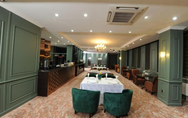 UB Grand Hotel