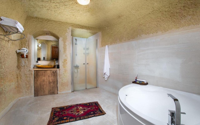 Romantic Cave Hotel