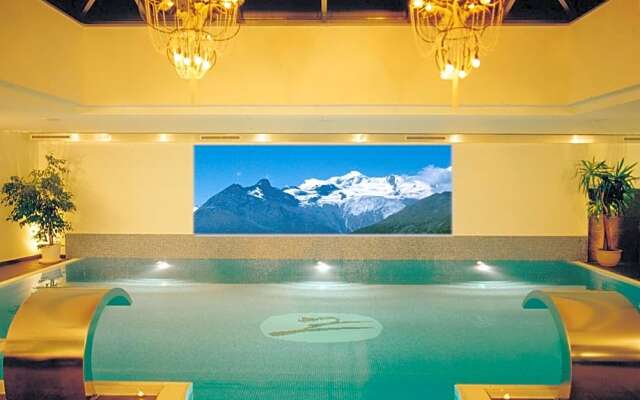 Loftsuite Hotel Saas