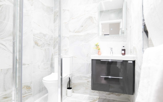 The Wembley Crown Luxe 1 Bed Flat