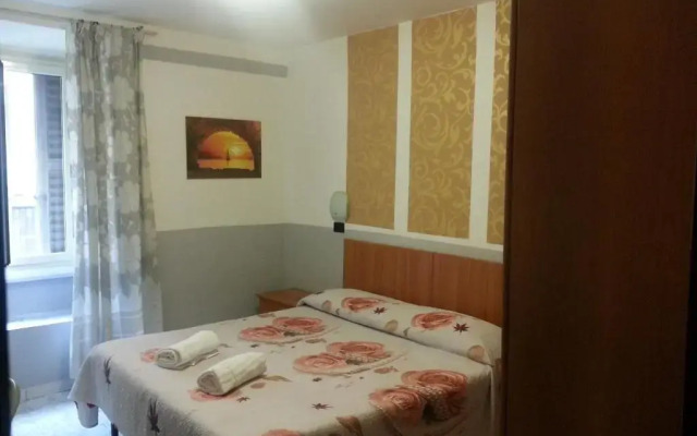 Roxena House