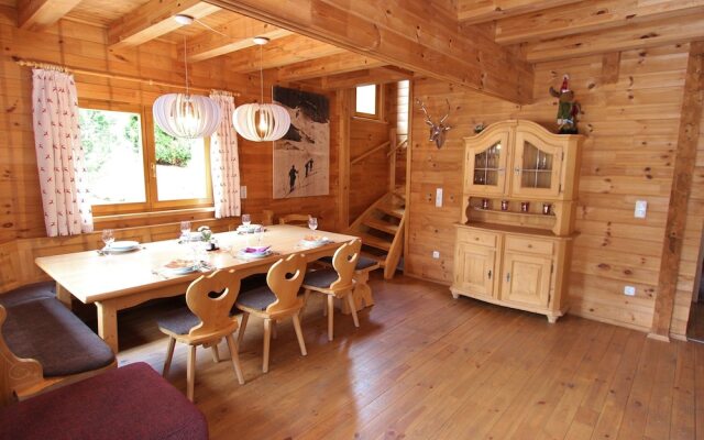 Modern Chalet with Hot Tub in Krimml