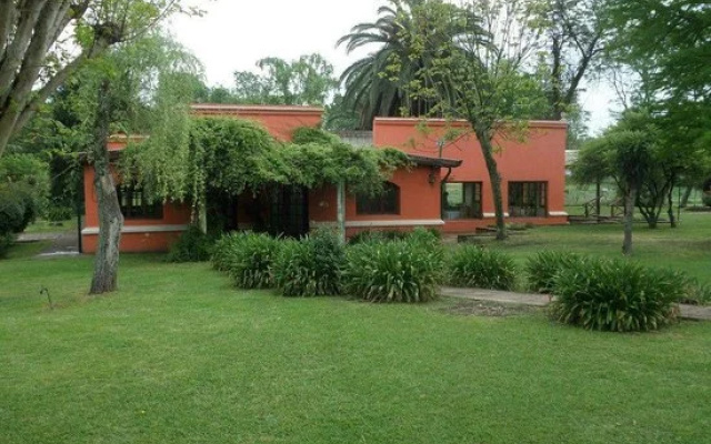Los Viejos Ombúes