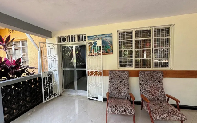 jacaranda homestay