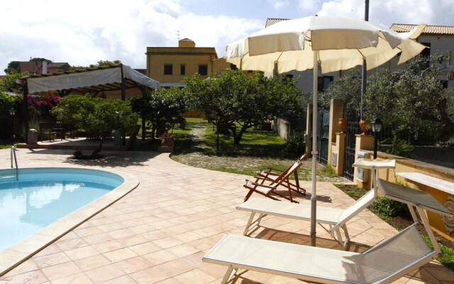 Apartment With 3 Bedrooms in Paceco, With Pool Access, Furnished Terra