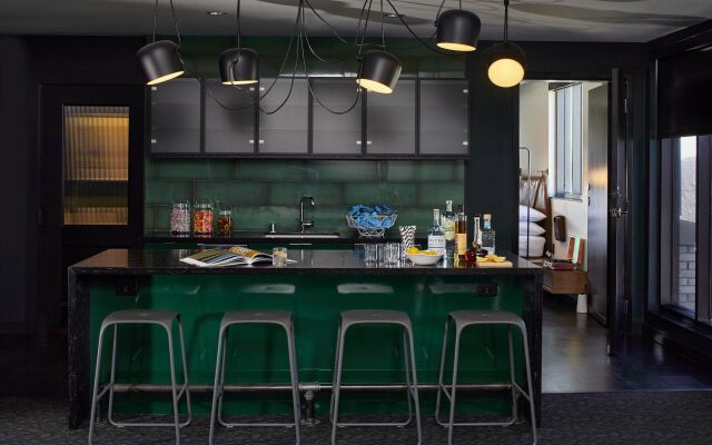 MOXY Minneapolis Uptown