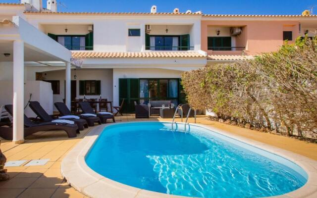 Sunny 2BDR House W/ Private Pool by LovelyStay