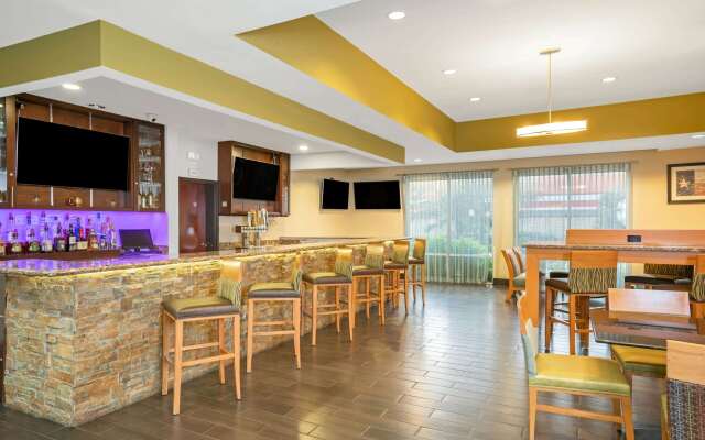 La Quinta by Wyndham Houston Willowbrook Vintage Park