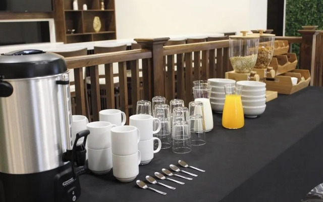 Hangar Inn Tijuana