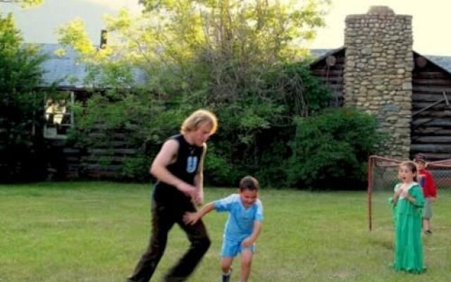 Teepee Meadows Guest Cottages