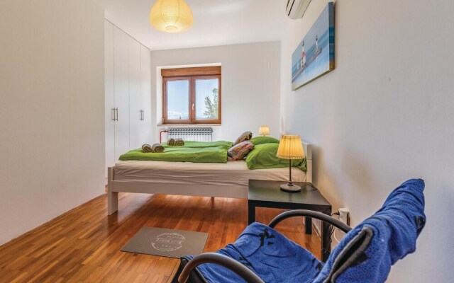 Awesome Home in Premantura With Wifi and 5 Bedrooms