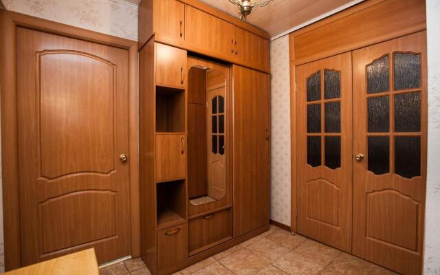 Domumetro Mikluho Maklaya