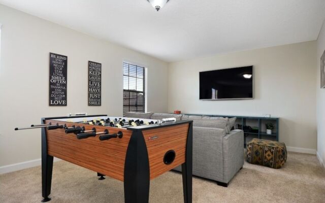 8 Bedrooms House at Champions Gate