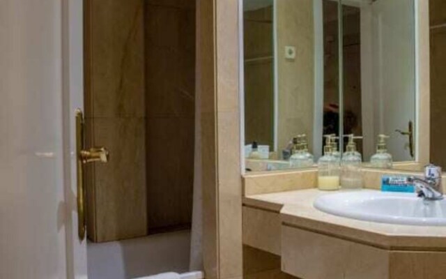 Modern and chic 1 Bed Apt at Madrid Centre