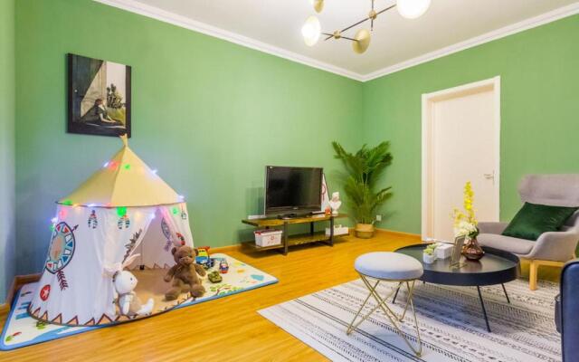 Qingdao Shinan·Eight Great Passes· Locals Apartment 00170240