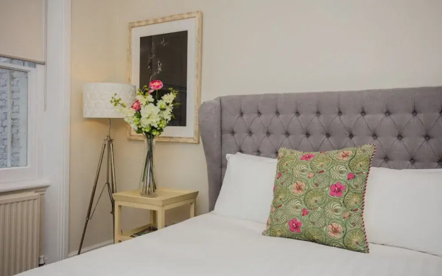 1 Bedroom Garden Flat in Fulham