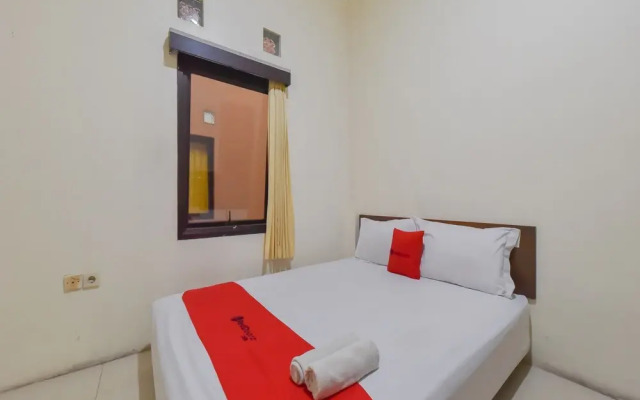 RedDoorz near Universitas Maranatha Bandung