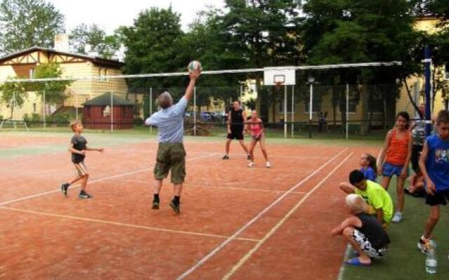Polonez - Wypoczynek Sport Rehabilitacja
