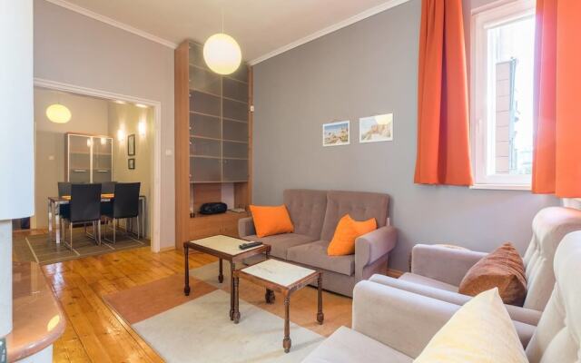 Fm Premium 1-Bdr Apartment - Business Location