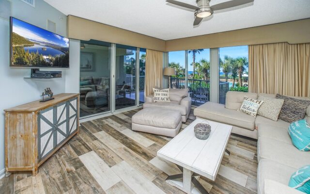 The Crescent 111 - 1638157