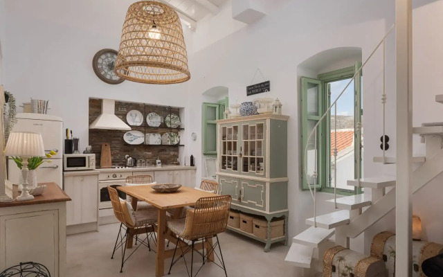 Porto Sereno Andros Suites