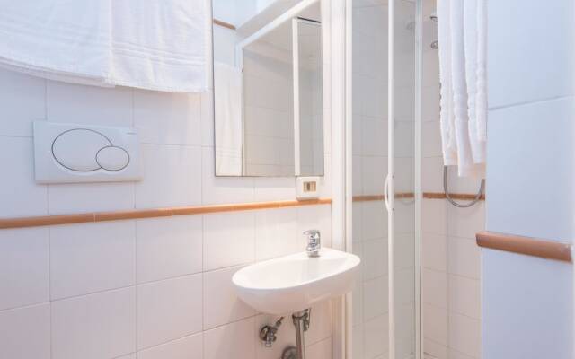 RSH Giulia Large Piazza Navona Apartment