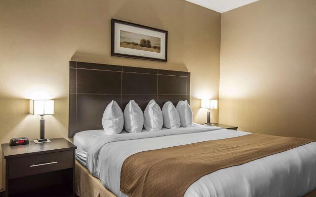 Quality Inn & Suites Victoriaville