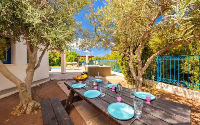 Villa Poseidonas in Peyia