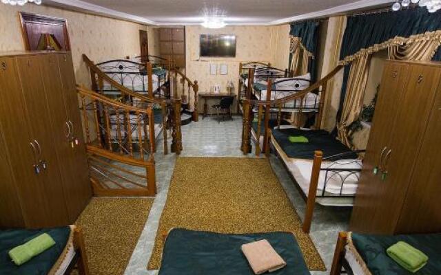 Hostel Small Italy