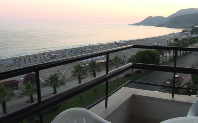 Kleopatra Ada Beach Hotel